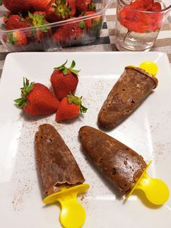 Una foto de Palitos helados de arroz con leche chocolatada