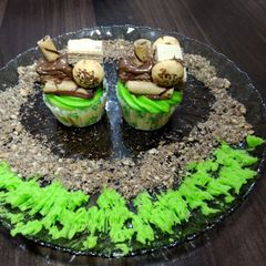 A picture of Mini Train cupcakes.