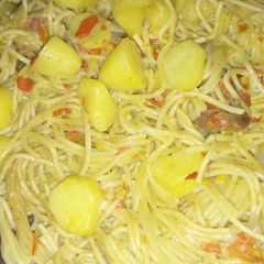 A picture of Supergetti with Arish.