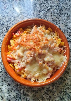 Una foto de Patatas con queso y bacon