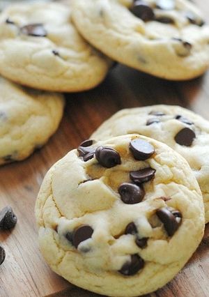A picture of Cake cookies.