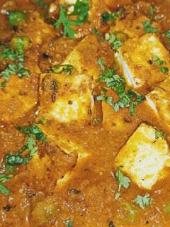 मटर पनीर की सब्जी(matar paneer ki sabzi recipe in hindi) रेसिपी मुख्य फोटो