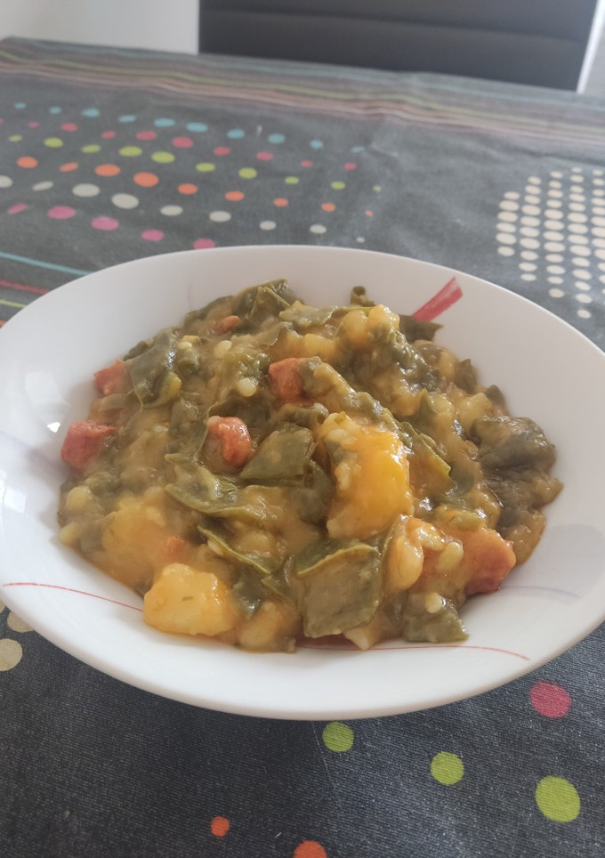Una foto de Judías verdes con patata y chistorra