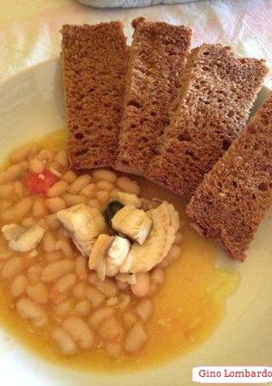 Foto di Zuppa di gallinella e cannellini