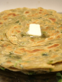 A picture of Methi Laccha Paratha.