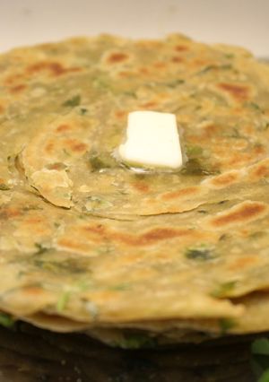 A picture of Methi Laccha Paratha.