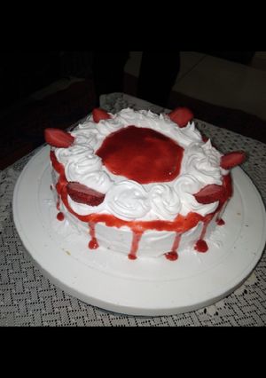 A picture of Eggless Strawberry Cake.