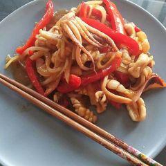 Chinese fried squid with oyster sauce A picture of Chinese fried squid with oyster sauce.
