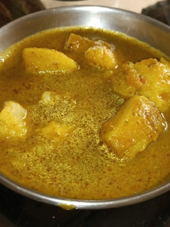 आलू की सब्जी (Aloo ki sabzi recipe in hindi) रेसिपी मुख्य फोटो