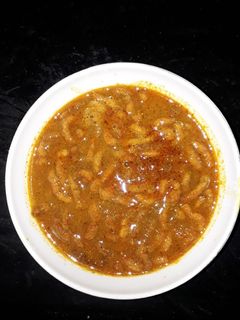 खानदेश स्पेशल शेव भाजी (sev bhaji recipe in marathi) रेसिपी चे मुख्य फोटो