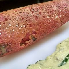 A picture of Red rava dosa.