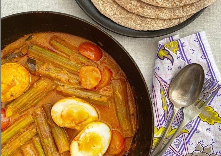 Steps to Prepare Homemade Drumstick and egg curry