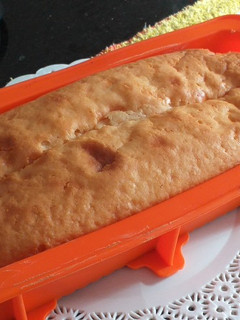 Una foto de Budín de yogurt. FACILÍSIMO para la merienda!