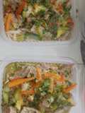 Bondiola con verduras y spaghetti