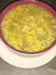 Una foto de Sopa de champiñones y caracolitos