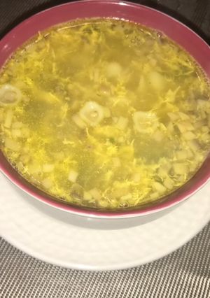 Una foto de Sopa de champiñones y caracolitos