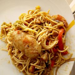 Pasta with chicken breast tomato sauce A picture of Pasta with chicken breast tomato sauce.