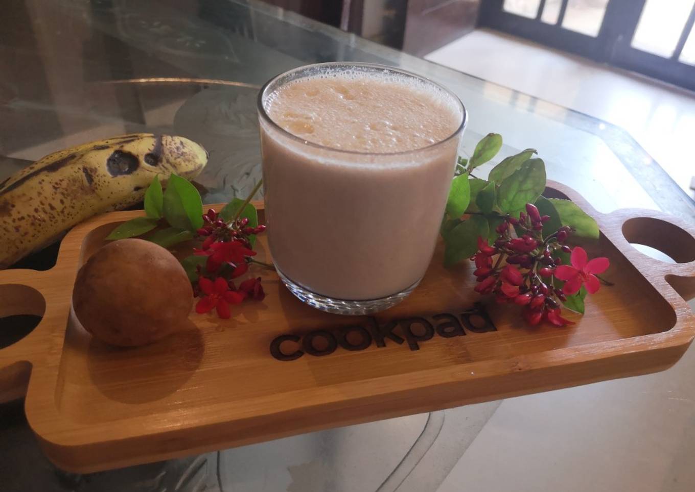 Cheeko banana shake