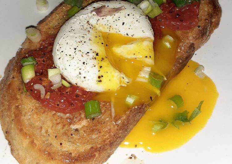 Recipe of Perfect Tomato and poached egg garlic toast