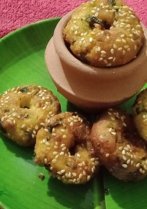 મકાઈ લોટ ના વડા રેસીપી મુખ્ય ફોટો