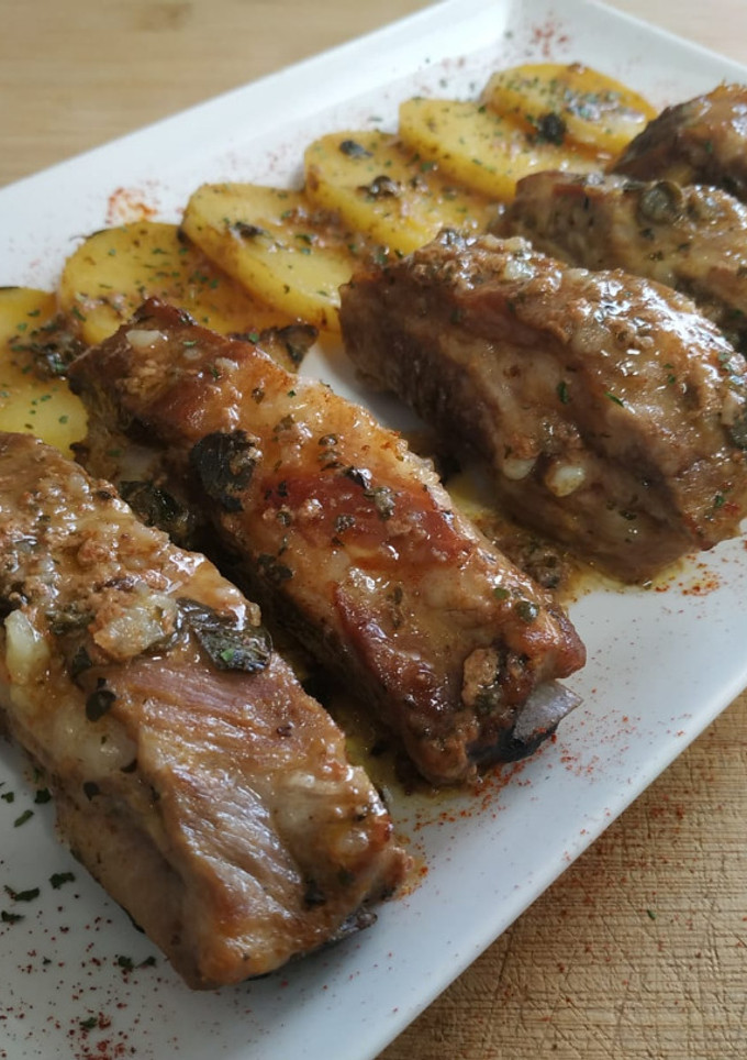 Una foto de Costillas al Curry
