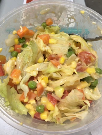 Langkah Mudah untuk Menyiapkan Resep  Salad sayur simple yang Bikin Ngiler, Lezat