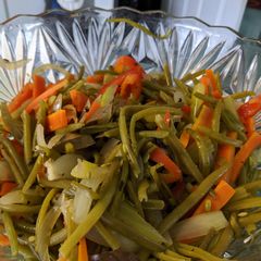 A picture of Curtido (pickled vegetables).
