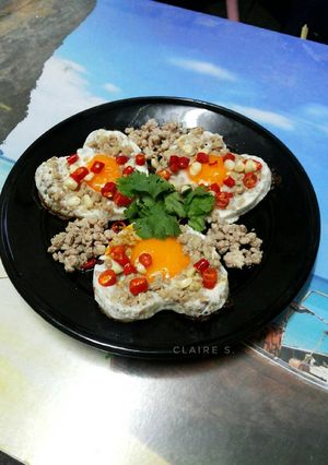 รูปของ ไข่ดาวหน้าหมูสับราดน้ำปลาพริกกระเทียม