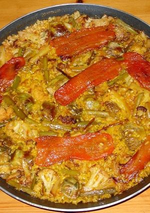 Una foto de Paella de verduras