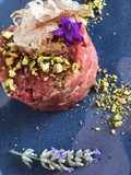 Tartare di manzo e granella di pistacchi