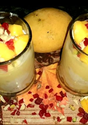 A picture of Mango mastani.