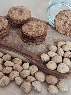 Una foto de Galletas de avena y almendras 🌱