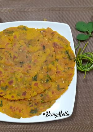 A picture of GreenGarlic Methi Thepla.