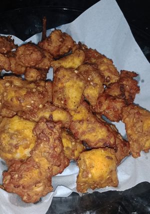 A picture of Chicken chunks.