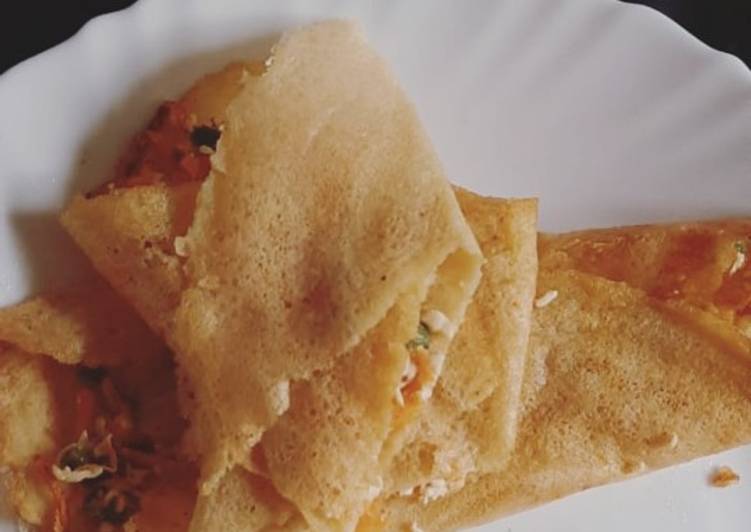 Moong dal stuffed chilla wraps