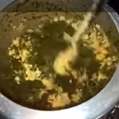 A picture of Sarso saag.