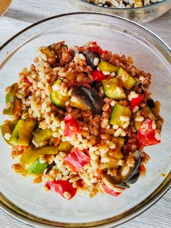 Foto di Schiscetta lovers ecco a voi: cereali + verdure