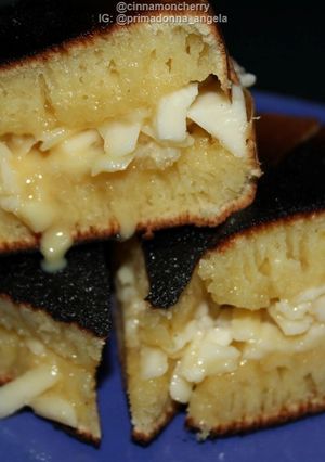 A picture of Martabak Keju (Indonesian Cheese Thick Pancake).