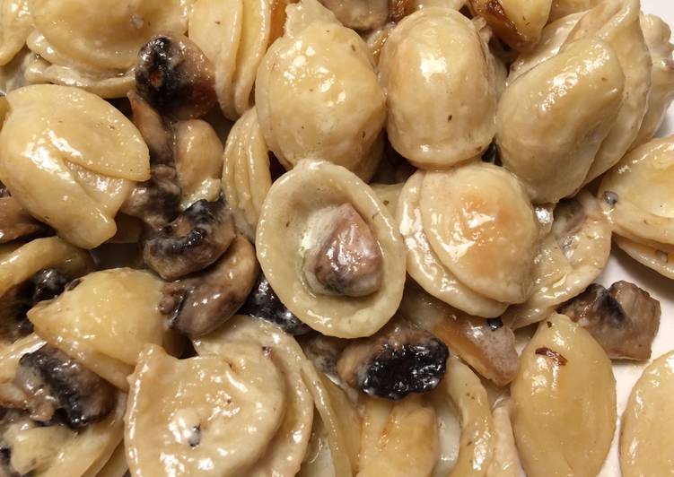 Steps to Make Homemade Orrechietti aux champignons