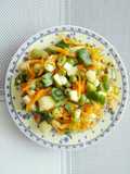 Ensalada verde con zanahoria y reducción de balsámico