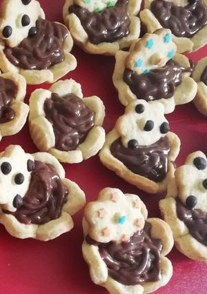 Foto di Fiorellini con crema al cioccolato