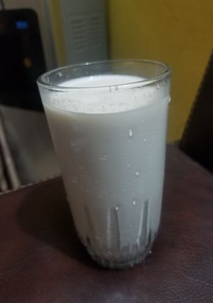 A picture of Kunun shinkafa da kwakwa.