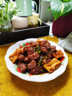Foto resep Oseng Daging Tahu Enak Praktis