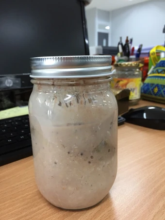 Langkah Gampang Membuat Resep  Overnight Oats with Apple 🍎 and Kiwi 🥝 yang Lezat Sekali, Enak