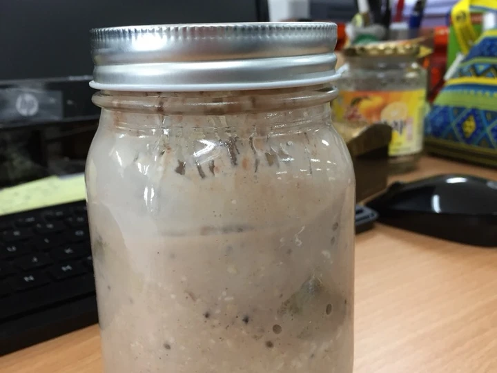 Langkah Gampang Membuat Resep  Overnight Oats with Apple 🍎 and Kiwi 🥝 yang Lezat Sekali, Enak