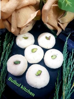 संदेश (sandesh recipe in Hindi) रेसिपी मुख्य फोटो