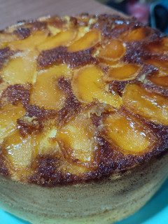 Una foto de Torta de manzana invertida