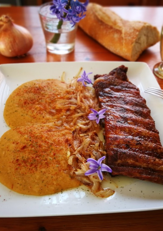 Una foto de Costillar de cerdo especiado al horno
