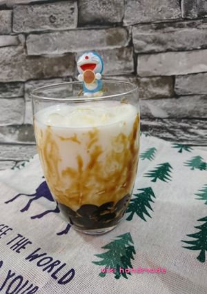 A picture of Tiger Stripe Brown Sugar Milk with Pearls.