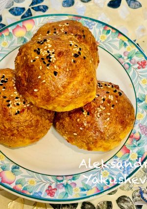 A picture of Cottage Cheese and Cheddar Buns.